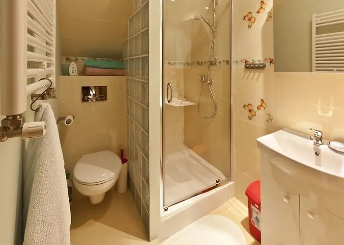 Trzy Kultury Zloty Widok * شكلارسكا بوريبا