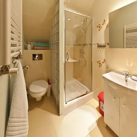 Trzy Kultury Zloty Widok * شكلارسكا بوريبا